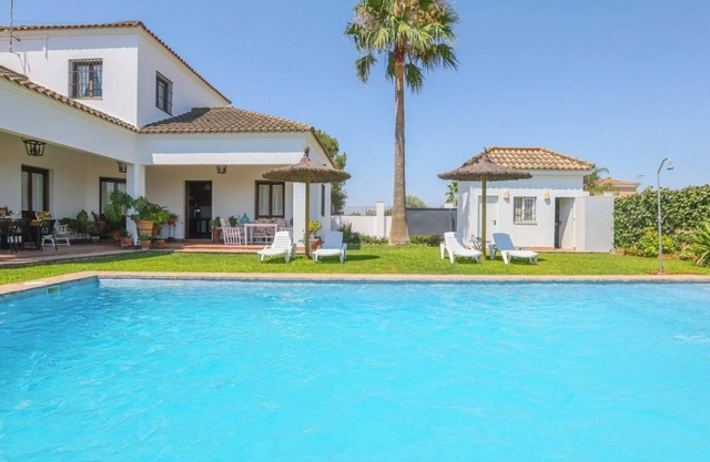 Casa Rural Pozo Viejo Marchena by Ruralidays