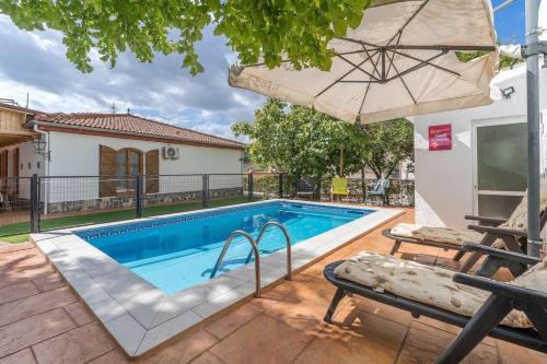 Casa rural VISTABLANCA en una sola planta con bonitas vistas y piscina - Junto a la capital y la Alhambra