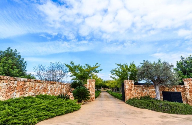 Casa S'Argela -cycling-tennis-swimming pool-billiards-wifi...