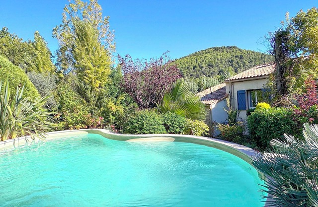 Casa Santa Roustagne - Family Villa, Pool and Countryside View