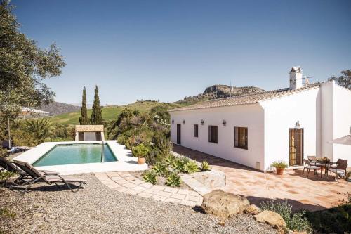 Casa Siri by Rosas Cantares