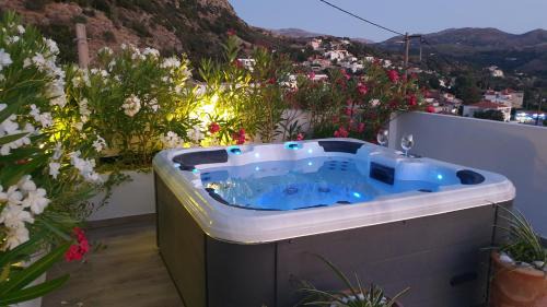 Casa Sofia, By Hellocrete