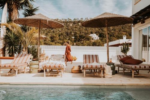 Casa Stellar - boutique villa with private heated pool and sea view - sustainably solar powered