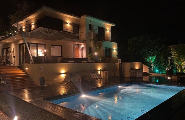 Casa Tanio 150m walking from the village and town of Tamariu
