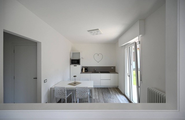 CASA TONELLI APARTMENT AIR SECOND FLOOR MALCESINE LAKE GARDA