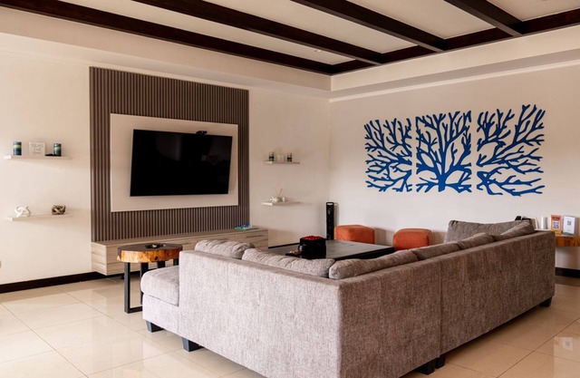 Casa Tua Newly Renovated condo T21 Reserva Conchal