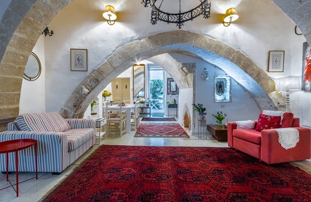 Casa Tuta - A Cozy & Rustic Townhouse in the Heart of Mdina