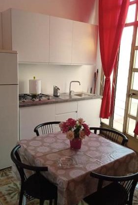 Casa vacanza sotto il castello (1 piano)