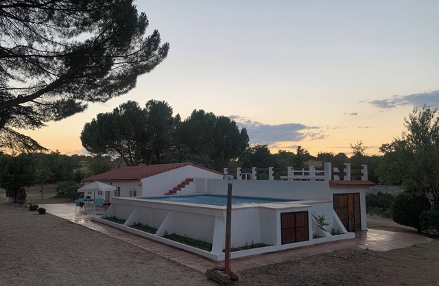 Casa Villa con Piscina Naturaleza a 25 Kilómetros de Madrid