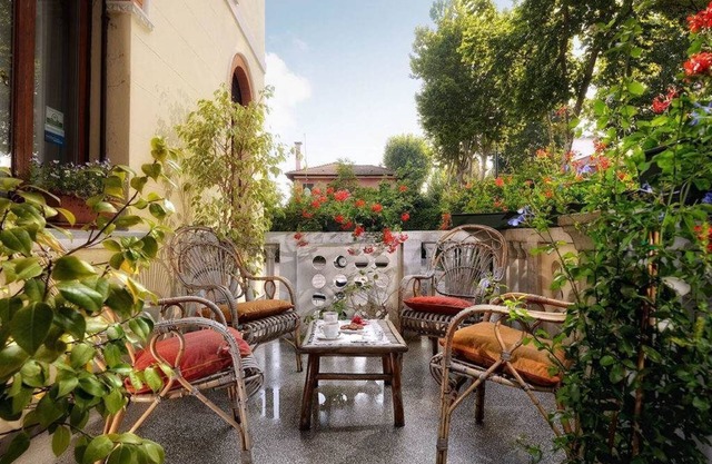 Casa Villa Gardenia- Atika & Atif