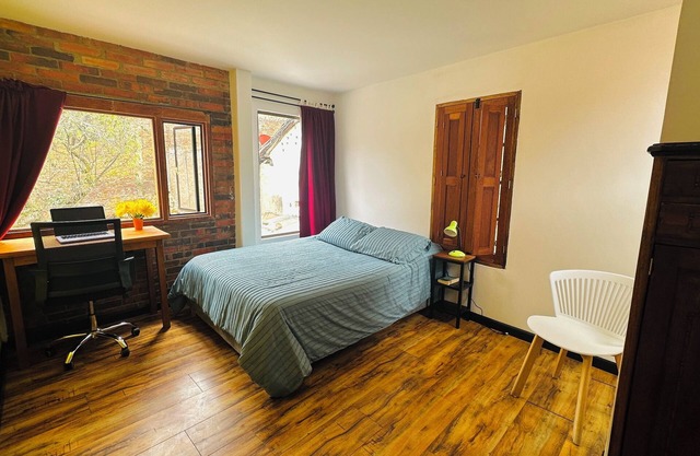 Casa Villalba Beautiful house with large patio to enjoy the historic center.