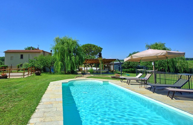 Casa Violina - Holiday Rental with private swimming pool in Valdichiana, Tuscany.