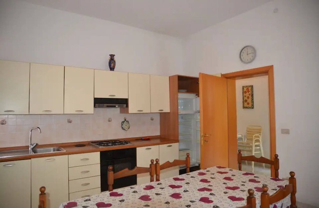 Casa Vittoria - Two Bedroom Apartment, Sleeps 7