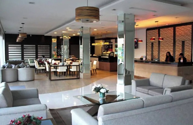 Casablanca Suites Near Airport