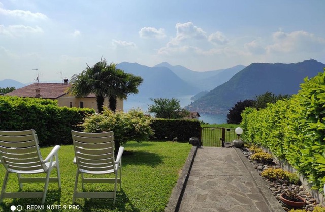 CasaDolcelago Sulzano Villa con Giardino Vista Lago Parking Free