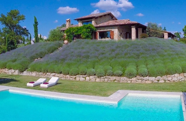 Casale Delle Lavande 10, Emma Villas