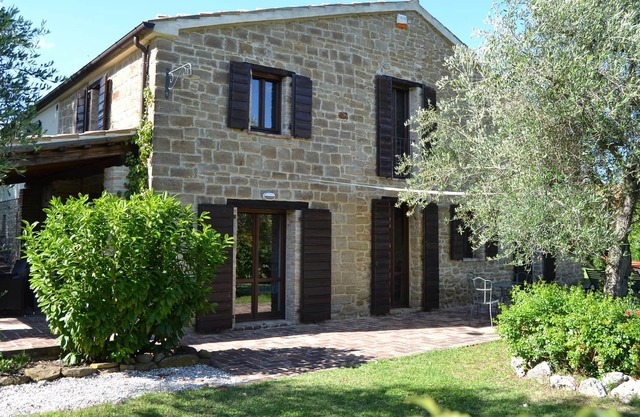 Casale in Pietra con Piscina