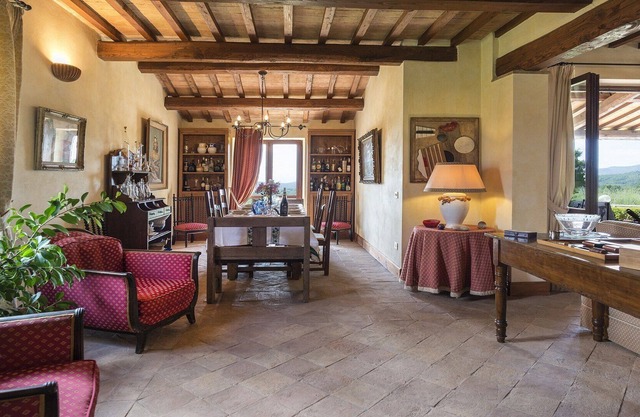 Casale Patrizia 7+1 - 4 Bedrooms and en-suite bathrooms - Secluded swimming pool