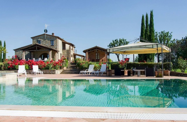 Casale Sangiovese - Six Bedroom Villa, Sleeps 12