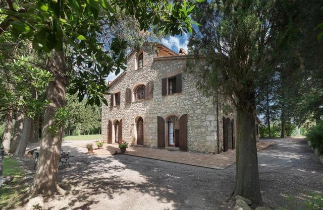 Casale Scola Cetona
