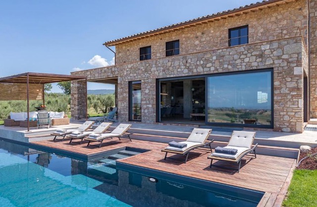 CASALE THE PLACE 6&2, Emma Villas