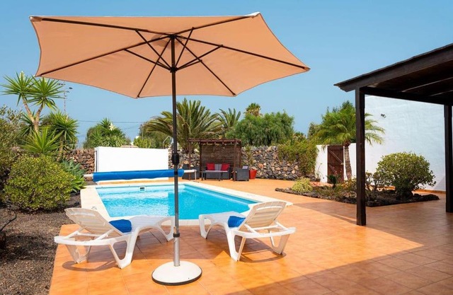 CasaLunaLajares with heated pool