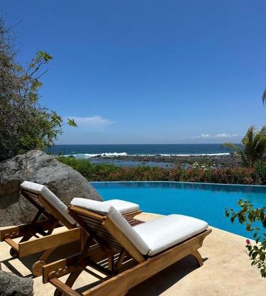 Casamar, beach front estate on Troncones Point