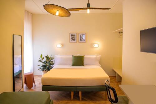 Casaretti Affittacamere - In centro a Foligno, Self Check-in, Parcheggio e ampio Bagno Privato