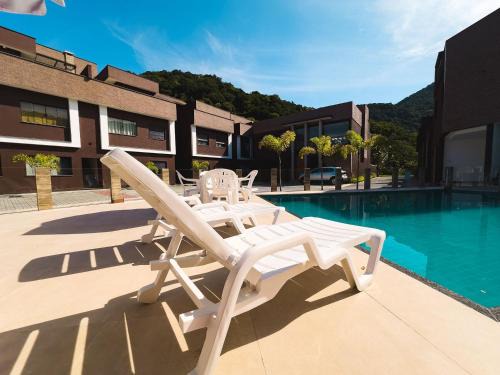 Casas Aconchegantes a 600m da Praia de Paúba