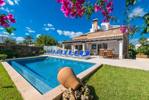 Casas Mari y Pili para 12 personas a unos 200 m de la playa