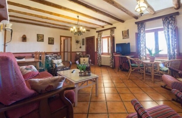 Casas Noguericas for 8 people