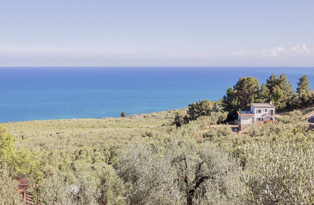 Casavacanze Casaverde in the heart of the Gargano just 600 meters from the sea