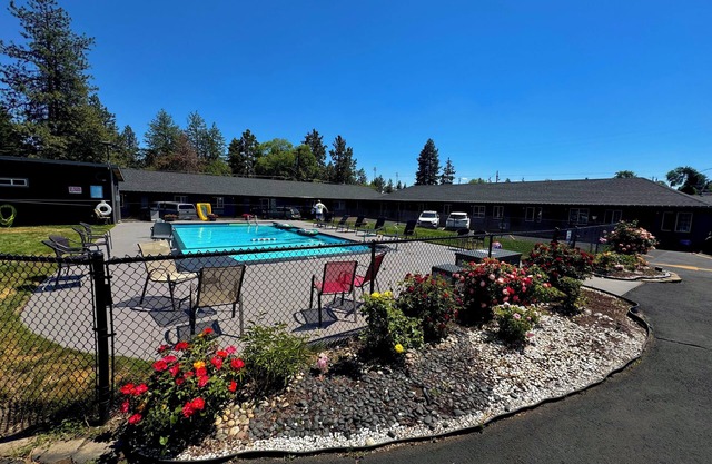 Cascade Lodge