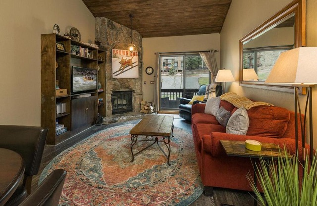 Cascade Village 350