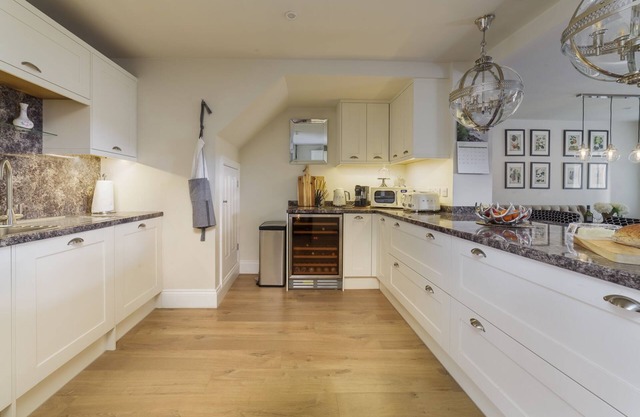 Cascadia House - a holiday cottage that sleeps 4 guests in 2 bedrooms