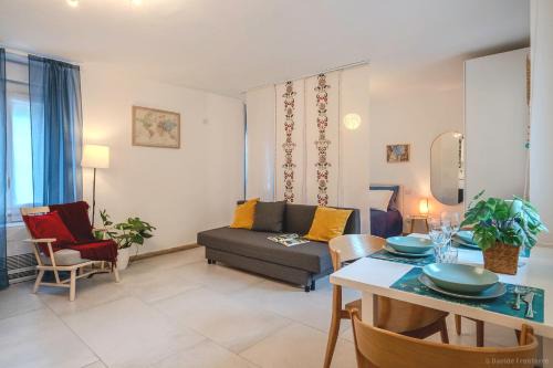 Case Ospitali - Casa Amiga, monolocale con stile e calore a Cernusco x3