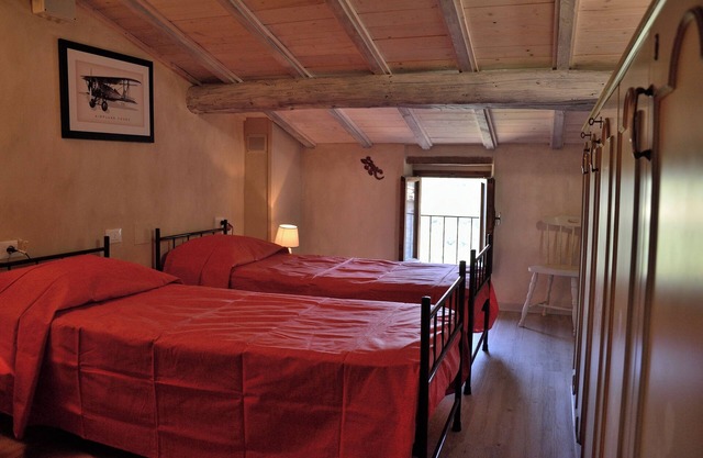 Casetta Maestrini, secciano loc. no. 49, Monti del Chianti, Cavriglia (Arezzo).