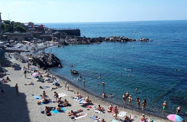 casetta sopra il mare