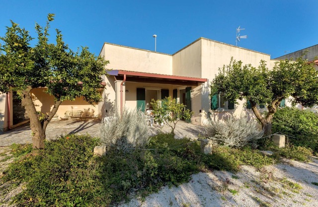 Casina Farnarari - 1 by BarbarHouse