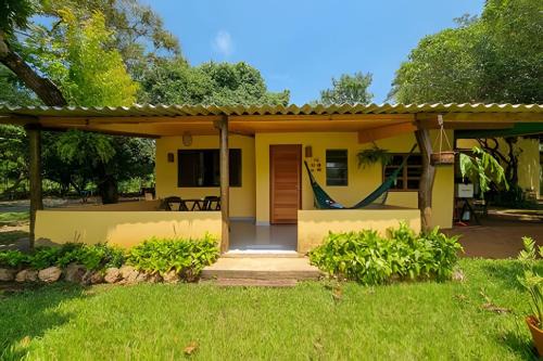 Casinha Amarela - anexo ao Camping Pé na Jaca