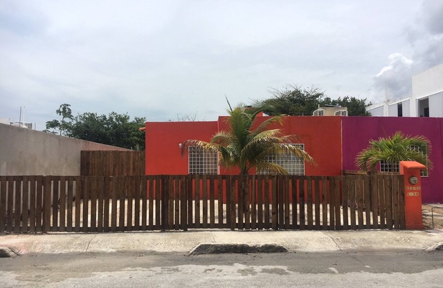 Casita Colibri, an eco chic house with a vacation feel and the comforts of home