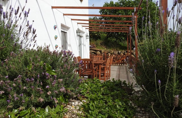 Casita Jacaranda a 2 Bed Country Cottage with 8 x 5 meter Swimming Pool