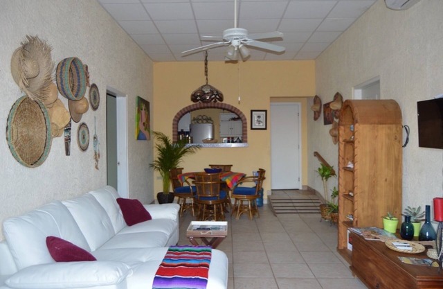 Casita de la Paz with views near beach & town