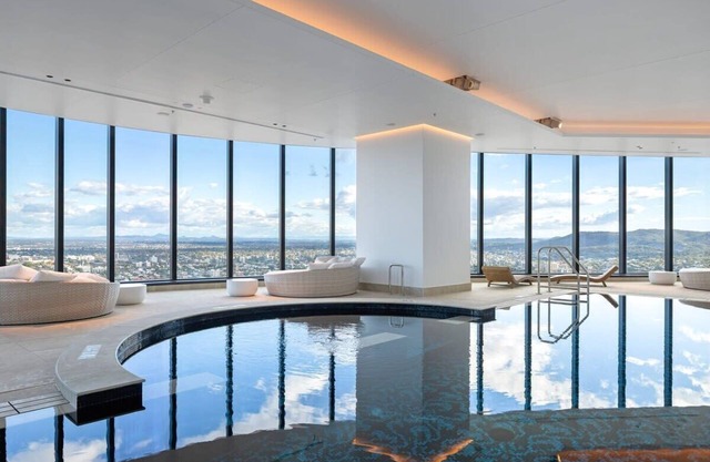 CASSA ONE - Luxury River-View 1Bed Apt in Bne CBD