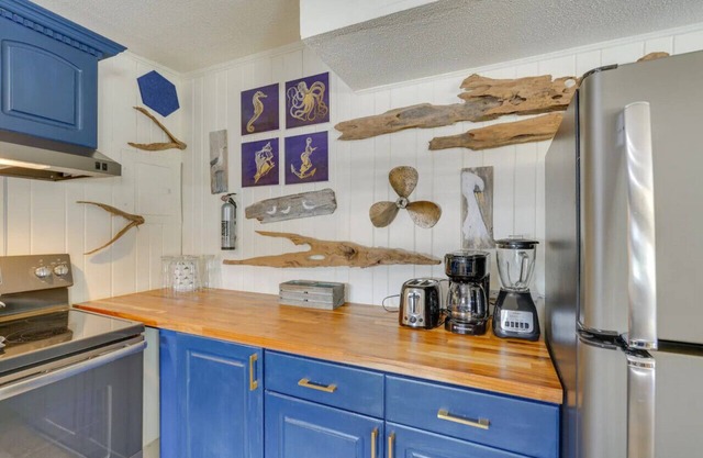 Castaway Cottage|Laguna Beach|Pet Friendly|Steps to Beach