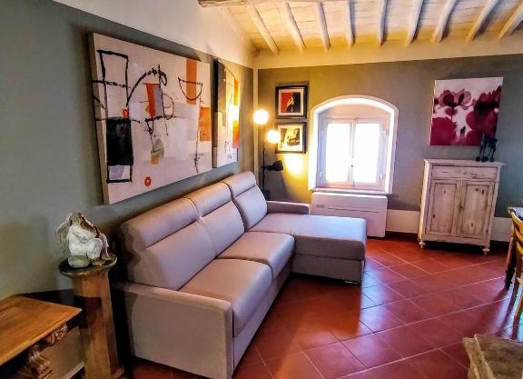 Castelfalfi Art Apartment