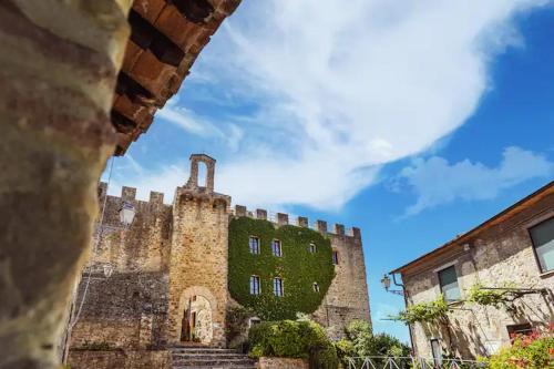 Castello di Cisterna