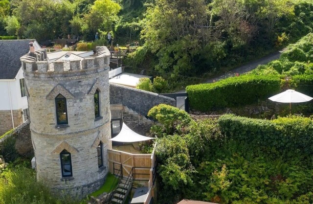 Castle by the Beach with Sea Views, Portreath