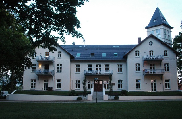 Castle by the sea, 3 BR., Kühlungsborn/Rerik with Ostseeblick, sauna, fireplace
