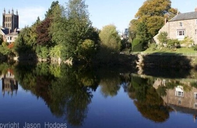 Castle Cliffe East - 13th century watergate of Hereford Castle